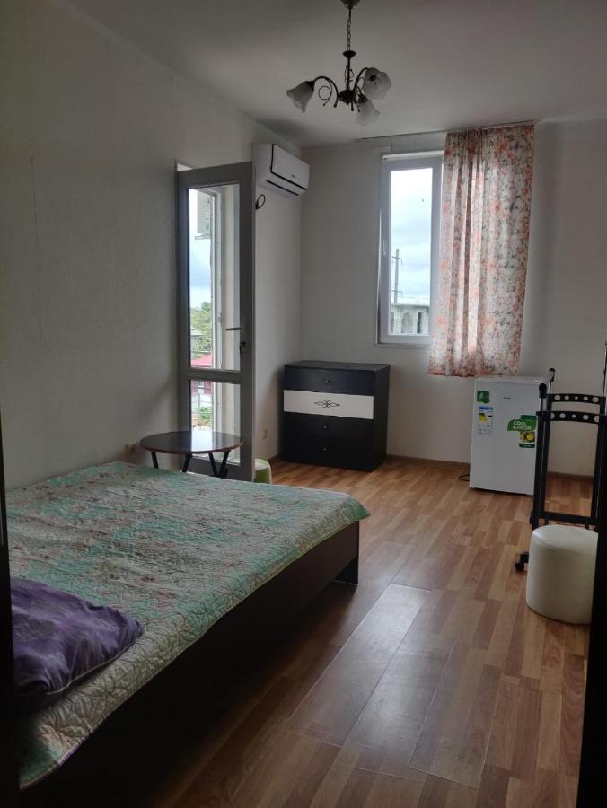 Lily Pearls Inn Koboeleti Buitenkant foto